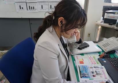 営業スタッフの仕事　点検誘致電話