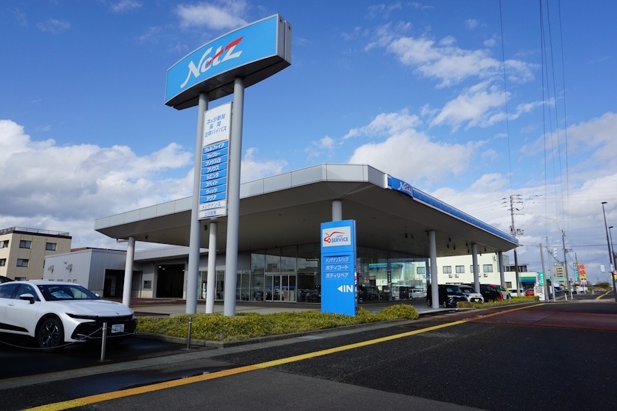 長岡左岸バイパス店　外観1